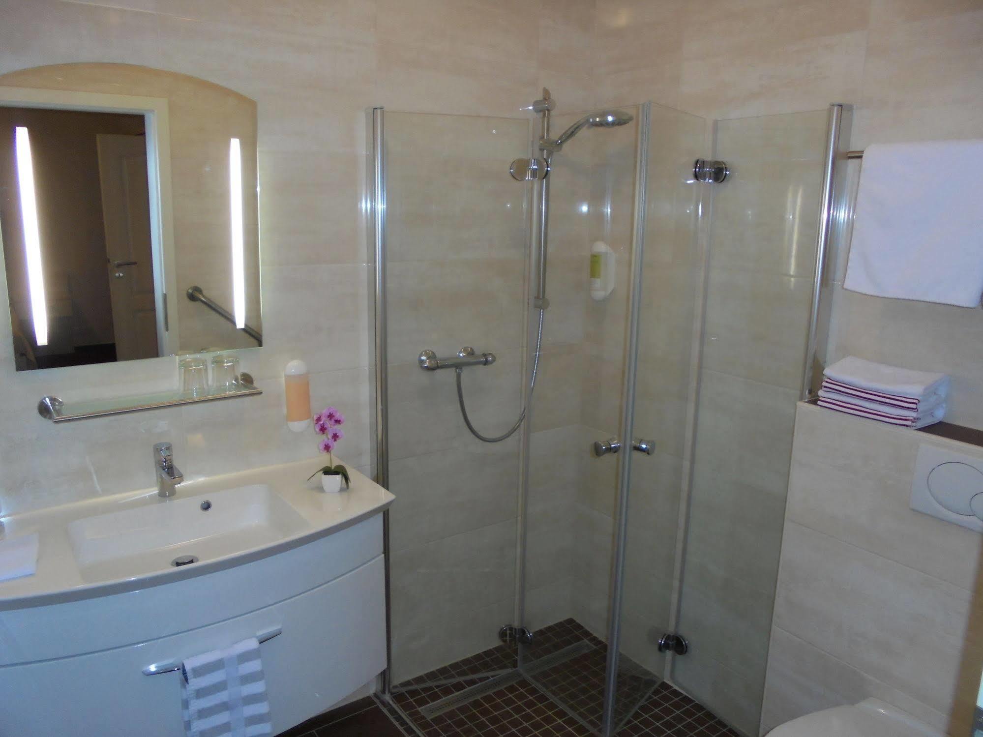 Hotel-Landgasthof Herzog Barssel  Dış mekan fotoğraf